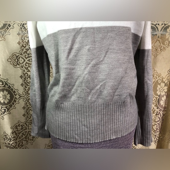 French connection gray white XL sweater warm cozy - Picture 3 of 9